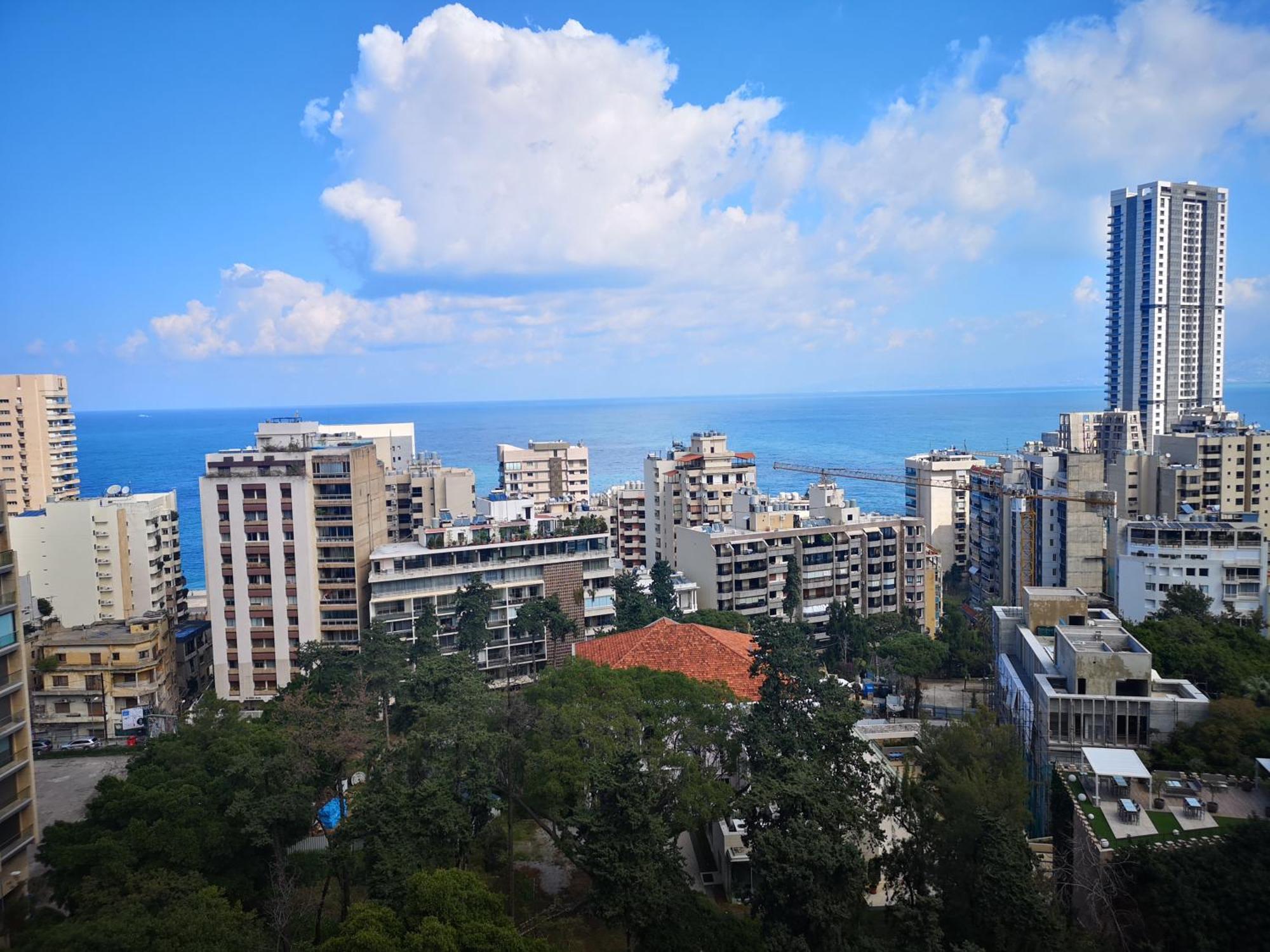 Hotel Gefinor Rotana - Bejrut Zewnętrze zdjęcie View of the seafront of the municipality